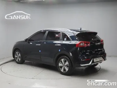 2018 Kia Niro Noblesse, фото 2, лот 10081061
