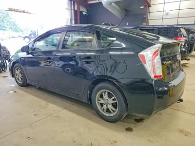 2013 TOYOTA PRIUS TWO, фото 2, лот 10549673