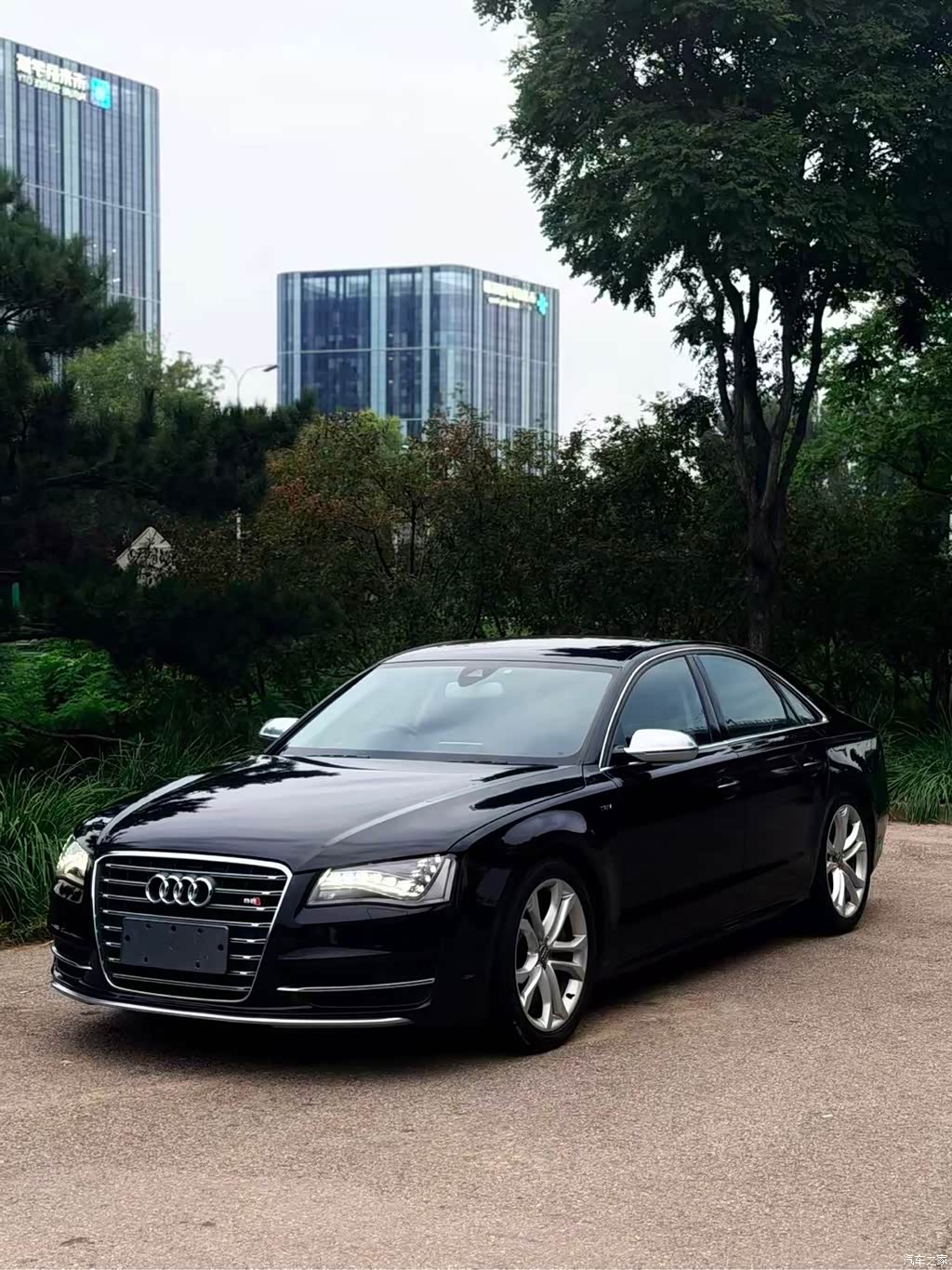 2013 Audi S8 4.0TFSI quattro, фото 1, лот 10471465