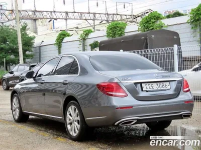 2019 Mercedes-Benz E-Class E300 4MATIC Exclusive, фото 1, лот 10075684