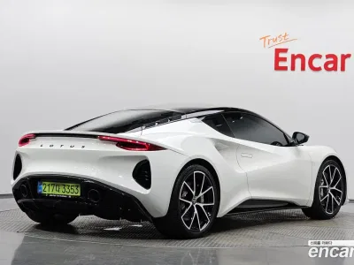 2025 Lotus Emira 2.0 SE, фото 1, лот 10120044