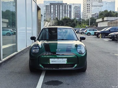 2025 MINI Electric MINI COOPER Model 456km COOPER E Classic, фото 2, лот 11150086