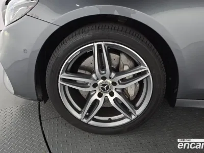 2017 Mercedes-Benz E-Class E350d, фото 4, лот 10058047