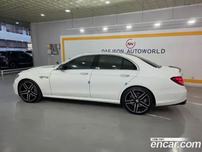 2019 Mercedes-Benz E-Class E63 AMG 4MATIC+, фото 1, лот 10070476