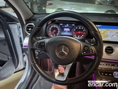 2017 Mercedes-Benz E-Class E200 Avantgarde, фото 3, лот 10522835