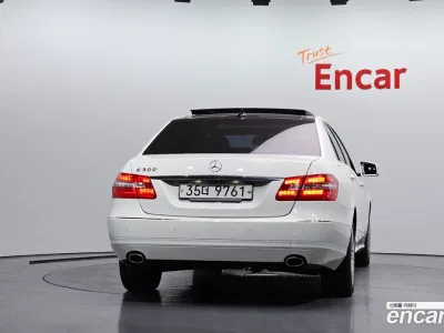 2012 Mercedes-Benz E-Class E300 Elegance, фото 3, лот 10047025