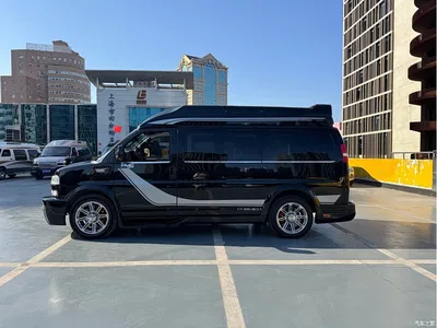 2017 GMC Savana 6.0L G660S Elegance Panoramic Roof Edition, фото 4, лот 10280530