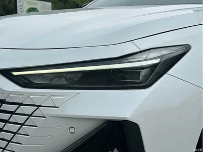 2023 Changan UNI-V 1.5T Luxury Edition, фото 4, лот 10246018