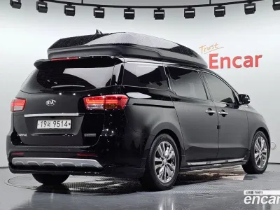 2017 Kia Canival 9-seater Hi-Limousine, фото 1, лот 10524814