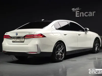 2024 BMW 5-Series 530i xDrive, фото 2, лот 10108661
