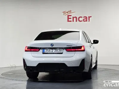 2023 BMW 3-Series 320i M Sport, фото 3, лот 10201078
