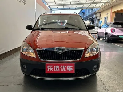 2012 Škoda Fabia 1.6L Scout, фото 2, лот 10449934