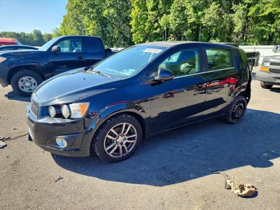 2014 CHEVROLET SONIC LT, фото 1, лот 10698764