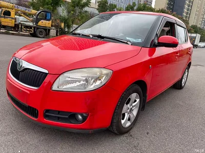 2011 Škoda Fabia 1.6L Auto Cool Black Edition, фото 2, лот 10450138