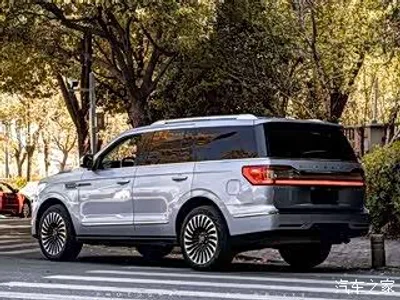 2020 Lincoln Navigator 3.5T Presidential Series, фото 3, лот 10319407