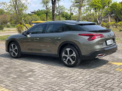 2022 Citroën Versailles C5 X 1.6T Enjoy Extraordinary Tiger Year Opening Edition, фото 4, лот 10382950