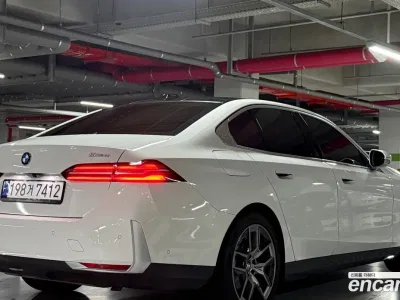 2024 BMW 5-Series 530i xDrive, фото 4, лот 10064007