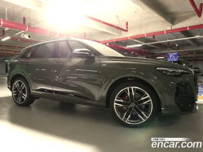 2025 Audi Q5 45 TFSI Quattro S Line Black Ediiton, фото 4, лот 10146186