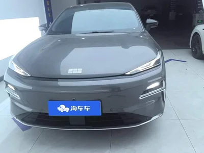 2025 Geely Galaxy Galaxy Xingyao 8 Model 130km EM-i Flagship Edition, фото 2, лот 11202655