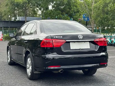 2013 Volkswagen Lavida Facelift Classic 1.6L Automatic Trend, фото 3, лот 10454264
