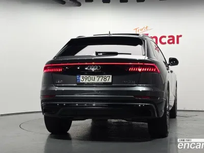 2021 Audi Q8 55 TFSI Quattro Premium, фото 4, лот 10524012