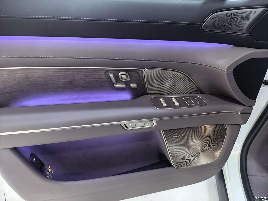 2025 NIO ES8 Base Model, фото 4, лот 11140868