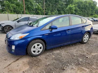 2011 TOYOTA PRIUS TWO, фото 1, лот 10548515