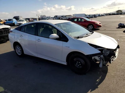 2017 TOYOTA PRIUS THREE, фото 4, лот 10502689