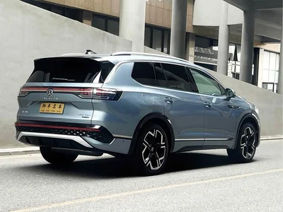 2025 Volkswagen Talagon 450TSI R-Line 6-Seater, фото 4, лот 10480654