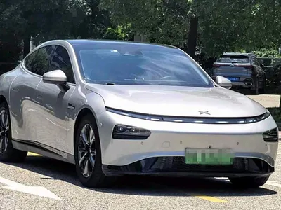 2023 XPeng P7 586E, фото 2, лот 10284968