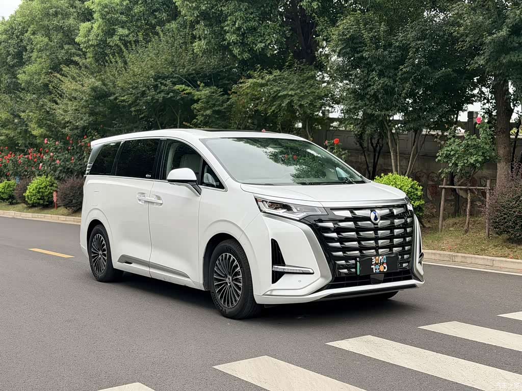 2022 Denza D9 DM-i 970 All-Wheel Drive Honor Edition, фото 3, лот 11228542