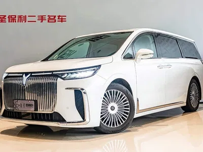 2025 Voyah Auto Voyah Dreamer PHEV AWD Flagship Kunpeng Edition, фото 1, лот 11222037