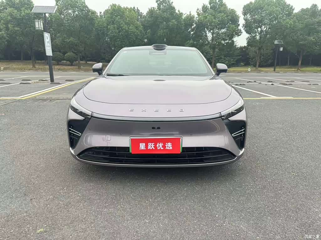 2025 Exeed Exlantix ES Range Extender Max Urban Assist, фото 2, лот 11196327