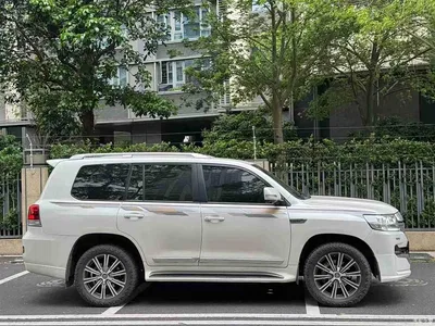 2015 Toyota Land Cruiser (Import) 4.0L V6 Middle East Low Configuration Edition, фото 4, лот 10276895