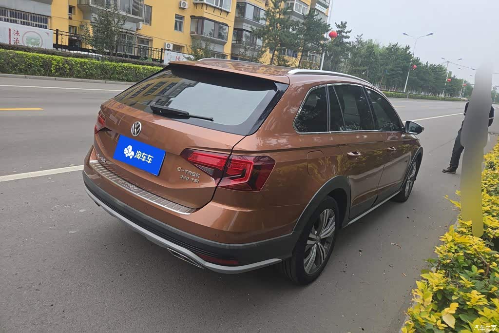 2017 Volkswagen C-TREK 230TSI DSG Luxury, фото 3, лот 11211021