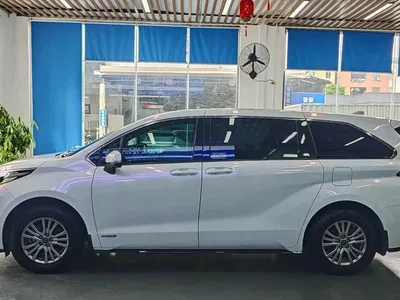2021 Toyota Sienna 2.5L Hybrid Premium Edition, фото 4, лот 11531375
