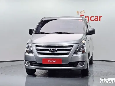 2017 Hyundai Starex 3-Seater VAN, фото 3, лот 10218153