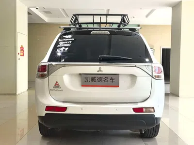 2013 Mitsubishi Outlander (Import) 2.4L 4WD Luxury Navigation 5-seater, фото 3, лот 10341811
