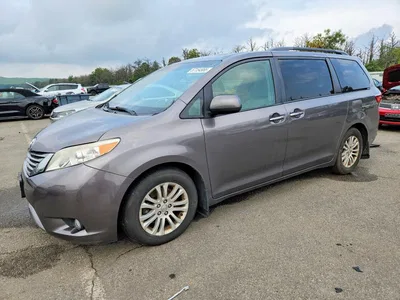 2017 TOYOTA SIENNA XLE 8-PASSENGER, фото 1, лот 10511135