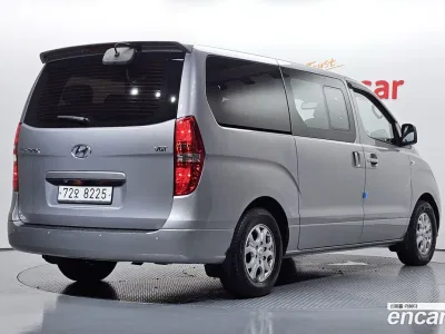 2016 Hyundai Starex 11-Seater Wagon, фото 2, лот 11365741