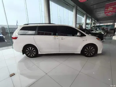 2018 Toyota Sienna, фото 3, лот 10383893