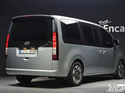 2023 Hyundai Staria Tourer 11-Seater, фото 2, лот 10058167
