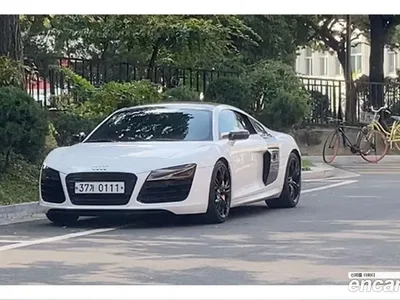 2015 Audi R8 5.2 V10 Coupe, фото 1, лот 10135972
