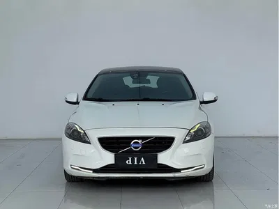 2015 Volvo V40 1.6T Smart Comfort Edition, фото 2, лот 10445762