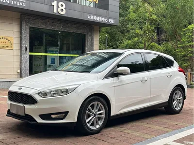 2018 Ford Focus Hatchback Classic 1.6L Automatic Trend Smart Edition, фото 1, лот 10794766