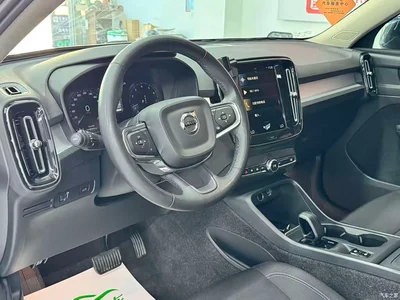 2022 Volvo XC40 Model T4 AWD Smart Drive Fashion Edition, фото 4, лот 10368089