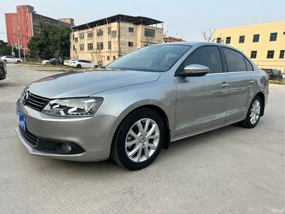 2012 Volkswagen Sagitar Model 1.6L Automatic Fashion, фото 1, лот 10260744