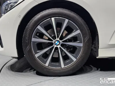 2019 BMW 3-Series 320d, фото 4, лот 10045268