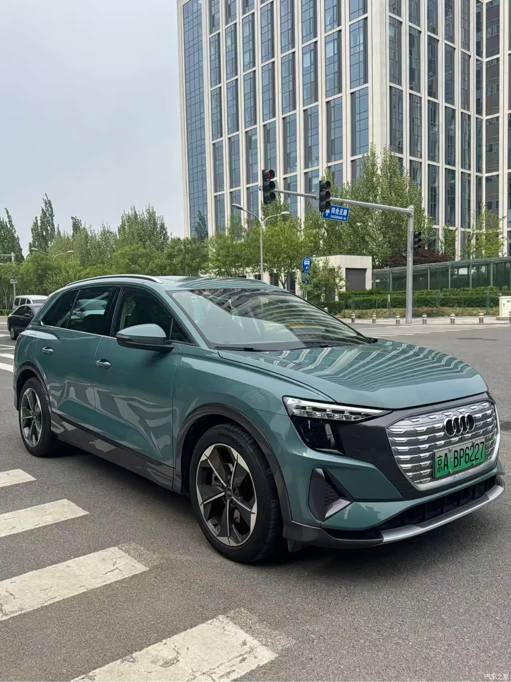 2023 Audi Q5 e-tron 40 e-tron Starlight Edition Brocade Package, фото 4, лот 10473769