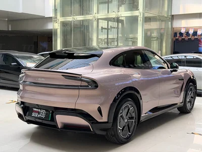 2025 Xiaomi Auto Xiaomi YU7 Extended Range RWD Edition, фото 4, лот 11132695